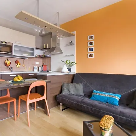 Kornelia Apartment